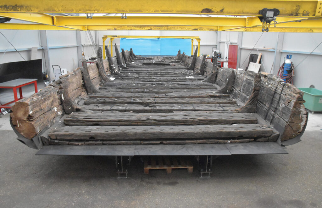 Wood samples were taken from this 2nd century BC Gallo-Roman ship discovered in Lyon, France, near the River Saône.﻿