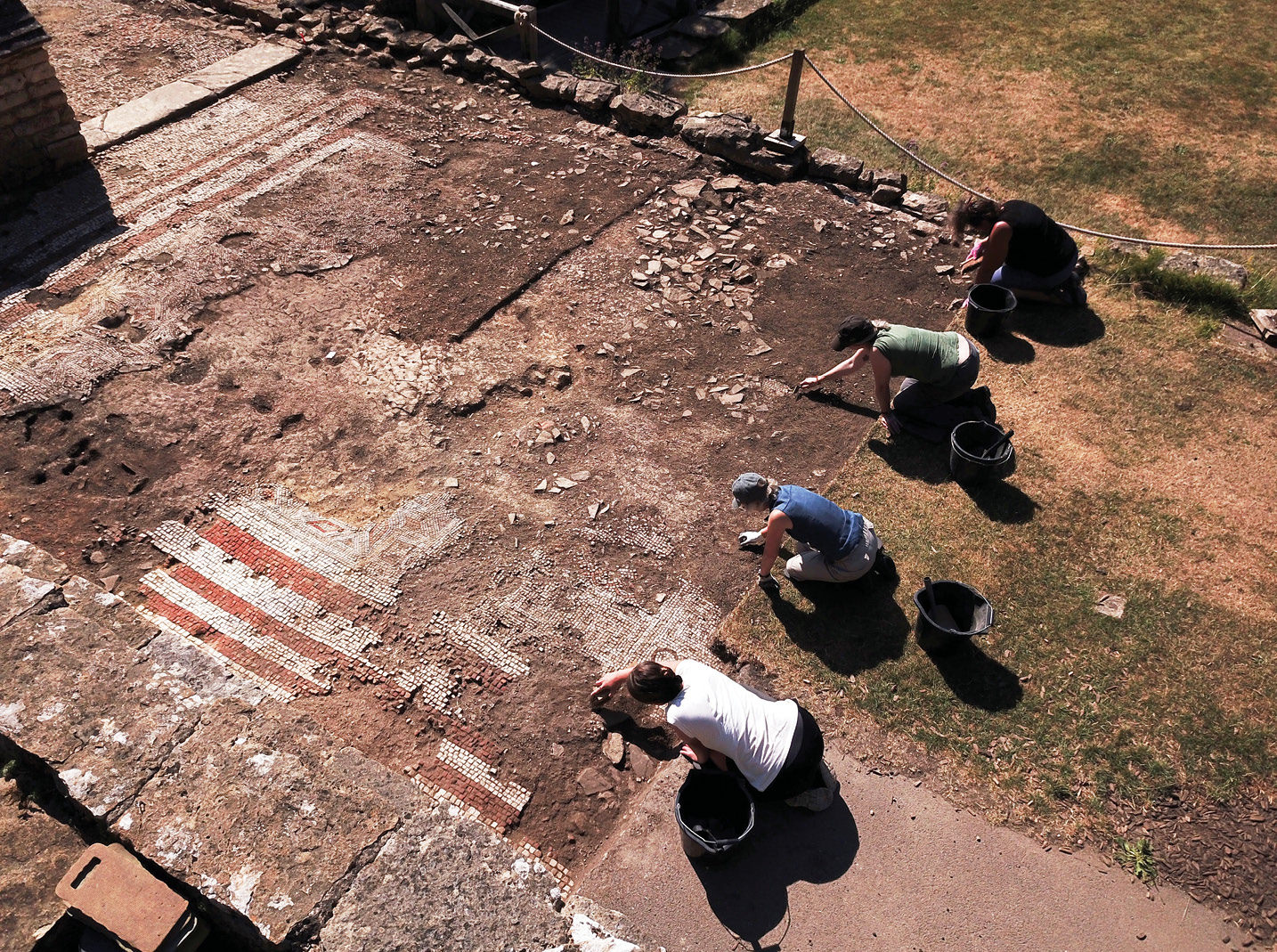below This drone photo shows the east end of one of the rooms depicted in the photogrammetric scan above: the North Range reception hall (Room 25b). The original threshold stone for its doorway into the North Range Gallery is in the top left corner.