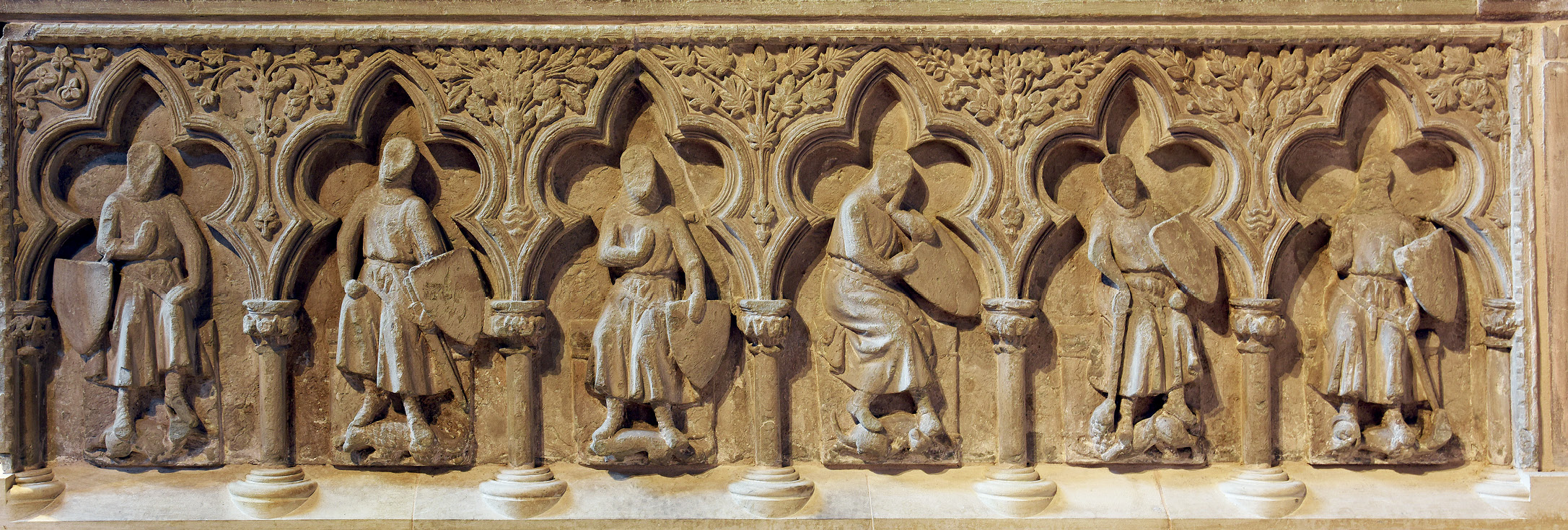 Carvings in relief on the northern side (TOP) and southern side (ABOVE) of the shrine of St Thomas de Cantilupe refer to his role as Provincial Grand Master of the Knights Templar; he also served as Chancellor of Oxford University and Lord Chancellor of England. He was a trusted advisor to both Simon de Montfort and Edward I.