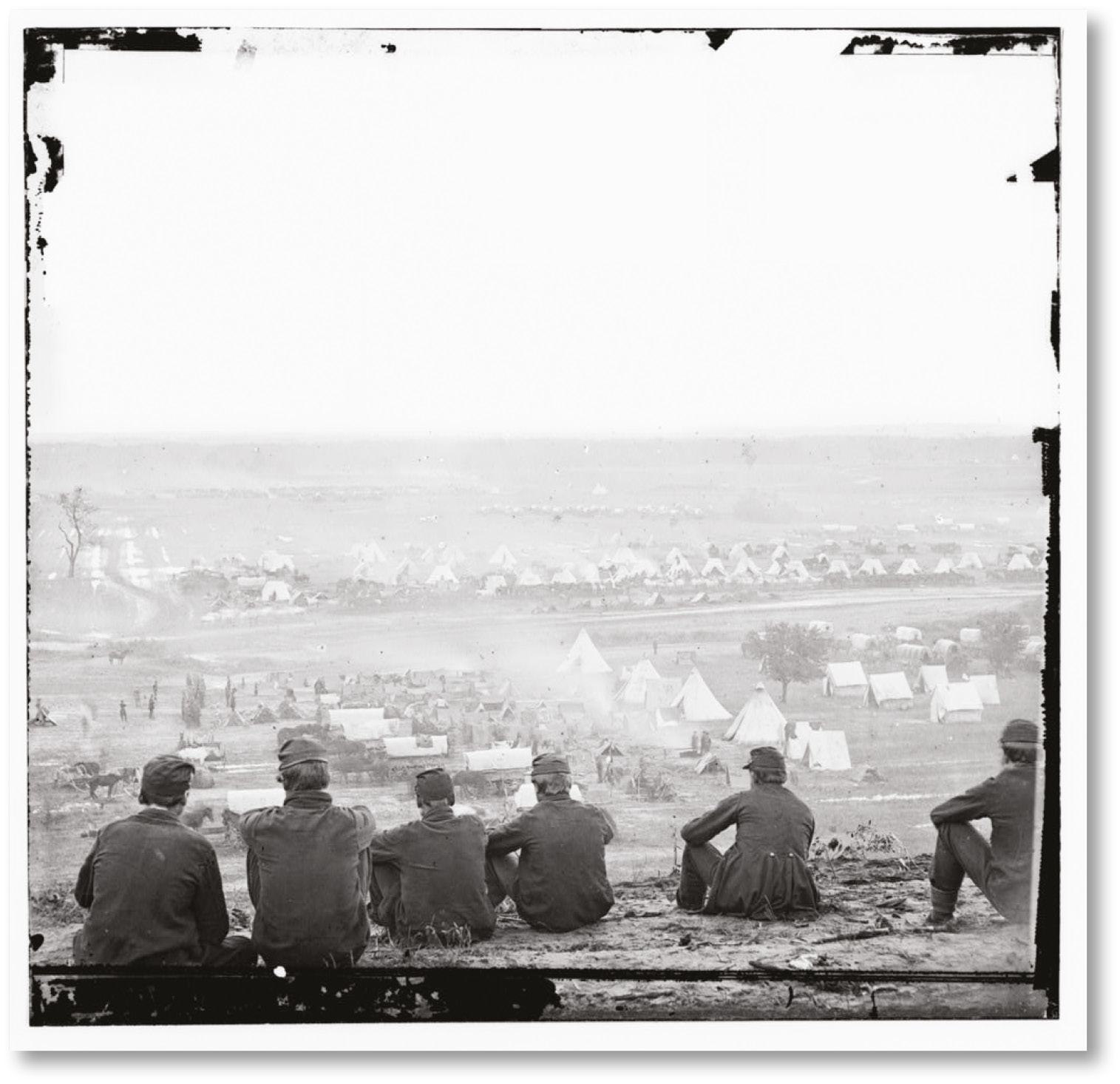 ABOVE Union camp, Cumberland Landing, Peninsula, May 1862. This photo by James Gibson captures something of the vast mobilisation of manpower and resources represented by McClellan’s campaign.
