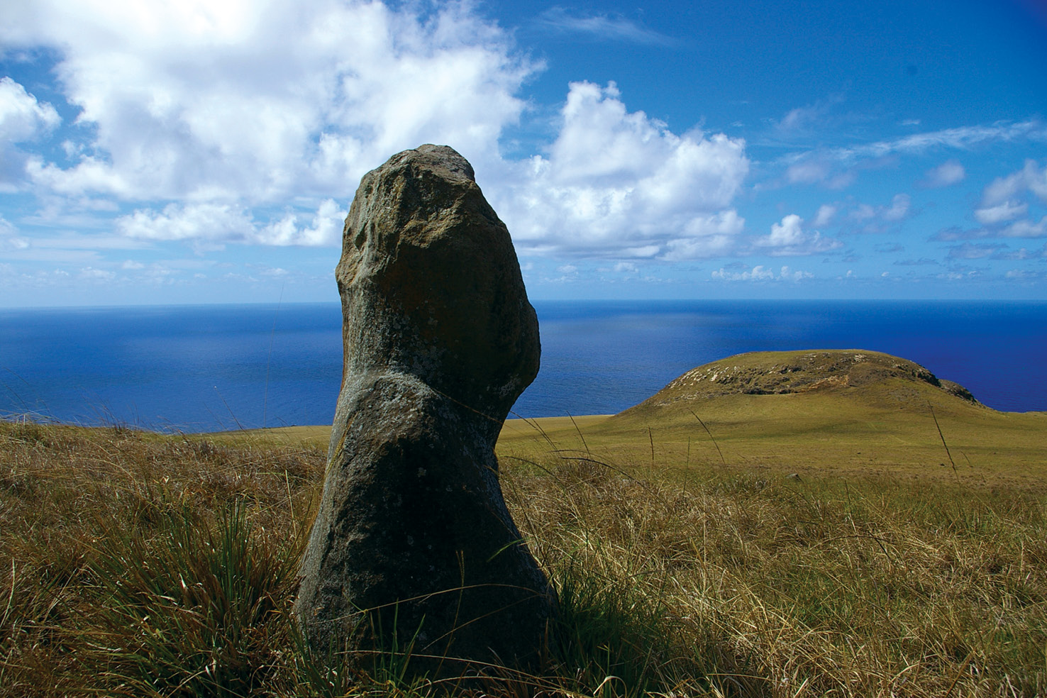 LEFT This small white trachyte moai is situated on the northern slopes of Poike, a large extinct volcanic cone that forms the eastern corner of Rapa Nui.