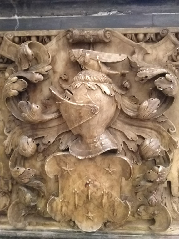 ABOVE LEFT St Helen’s Church, Bishopsgate: the sarcophagus of Sir Thomas Gresham (c.1519-1579), founder of the Royal Exchange and Gresham College. The grasshopper on top of the helmet could be a pun (‘grass’ for ‘gresh’), but family legend has it that Sir Thomas’ 13th-century ancestor was abandoned as an infant and rescued by a woman who was alerted by the chirping of a grasshopper.