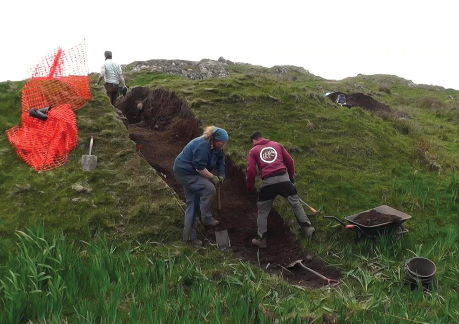 ABOVE Re-excavating the vallum to the west of the monastery. Environmental evidence from one of its ditches revealed that agriculture continued more or less uninterrupted throughout the 1st millennium AD, demonstrating that Iona was not deserted.