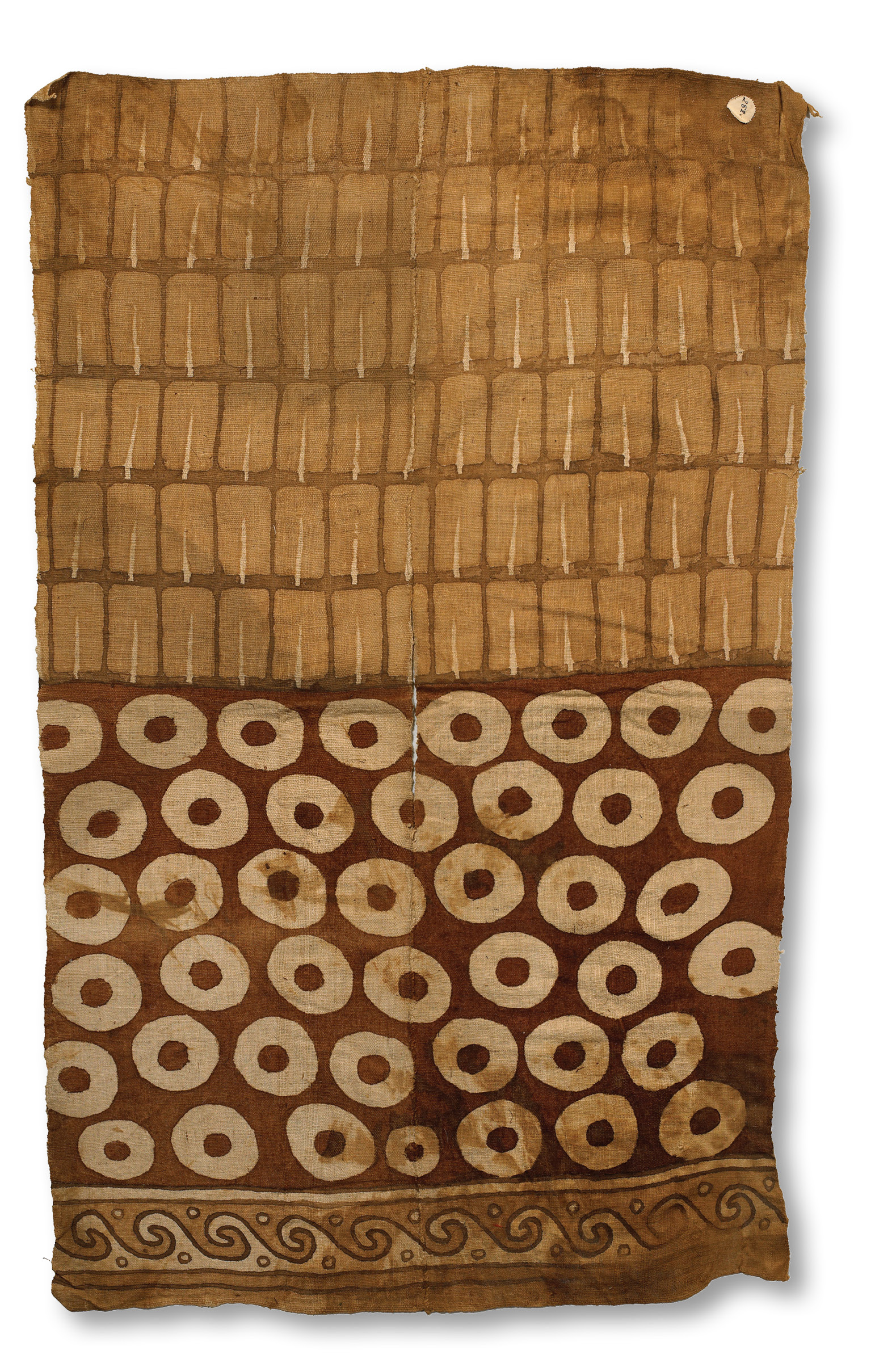 RIGHT This Chancay tunic was created roughly 1,000 years ago and would probably have been used in ceremonies. From the top, the decoration depicts stylised feathers, mountain lagoons, and waves, presenting a cross-section through the landscape.