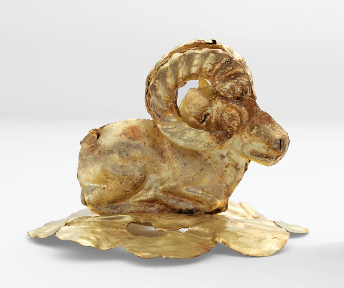 abovE Images of argali floating on clouds may represent their home in the high mountains and their place close to the heavens in Saka mythology.