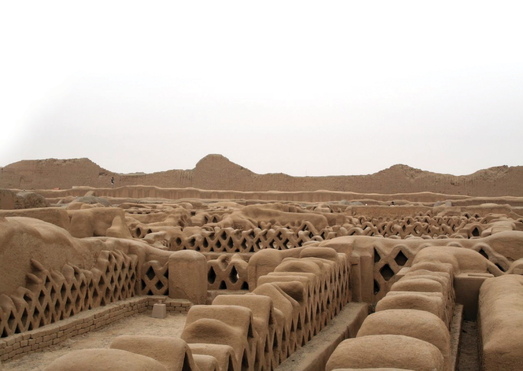 right The discovery was made at the UNESCO World Heritage Site of Chan Chan, which was once the capital of the Chimú empire.