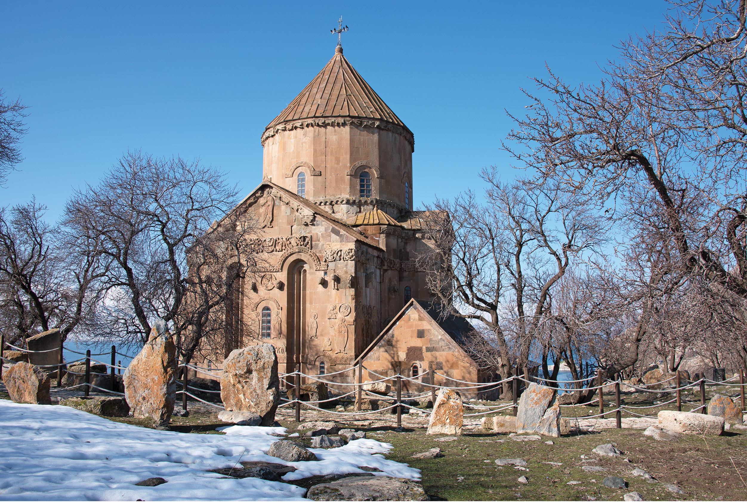 ABOVE The eastern façade of the Cathedral of the Holy Cross on the island of Aghtamar on Lake Van, Eastern Anatolia, Turkey. King Gagik I Artsruni of Vashpurakan (r. 904-937/43) had the monastery basilica built between the years 915 and 921.