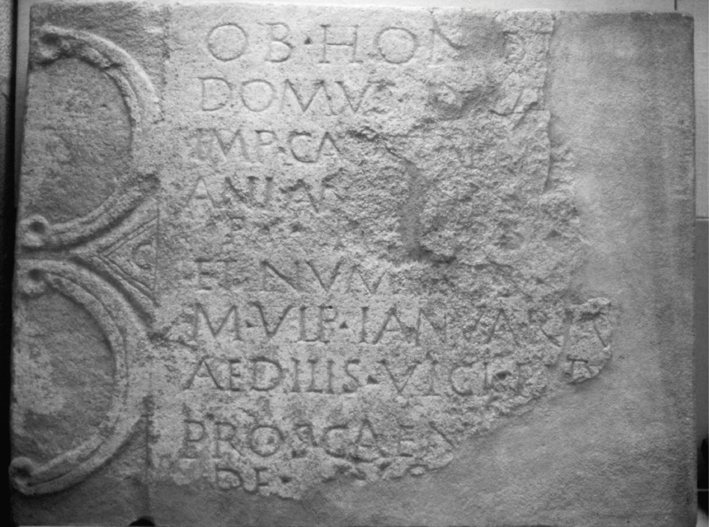 ABOVE Excavations in the 1930s revealed this inscription, now in the collections of Hull Museum. It commemorates the donation of a proscaenium (stage for a theatre) to a town whose name begins ‘PETV-’, possibly Petuaria.