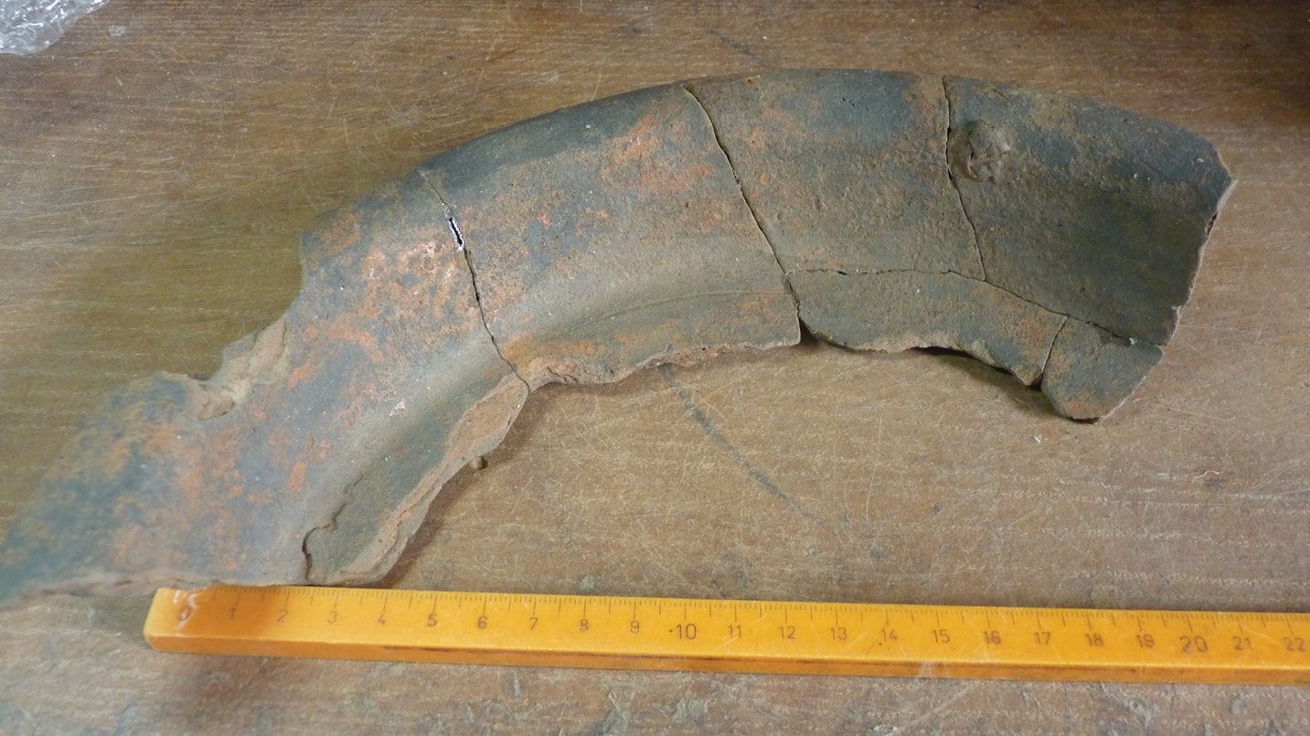 The excavation recovered significant quantities of ceramics and a decorated bone comb (RIGHT) broadly datable to Guthlac’s time. There was also a pottery fragment (ABOVE) of a later date, 10th or 11th century, which comes from a large Thetford Ware bowl that may have had a liturgical use.