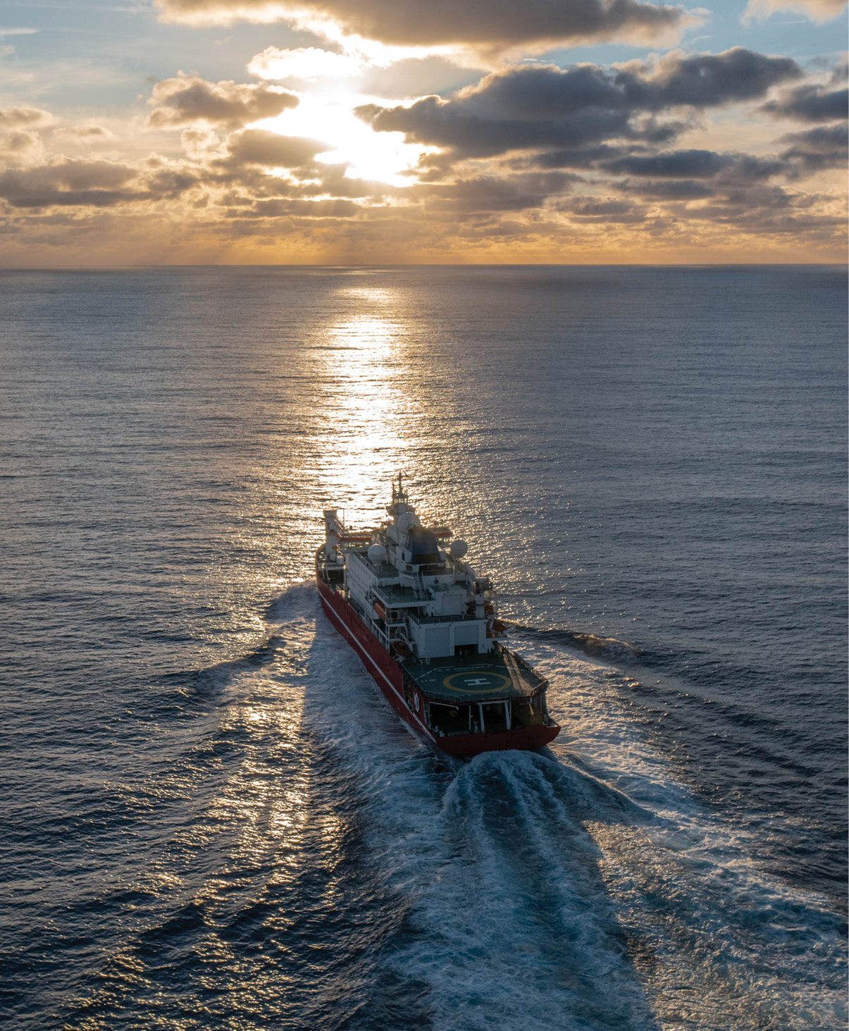 RIGHT The Endurance22 project has added a new and exciting chapter to the story of Shackleton’s Imperial Trans-Antarctic Expedition and the tale of Endurance, over 100 years after it sank.