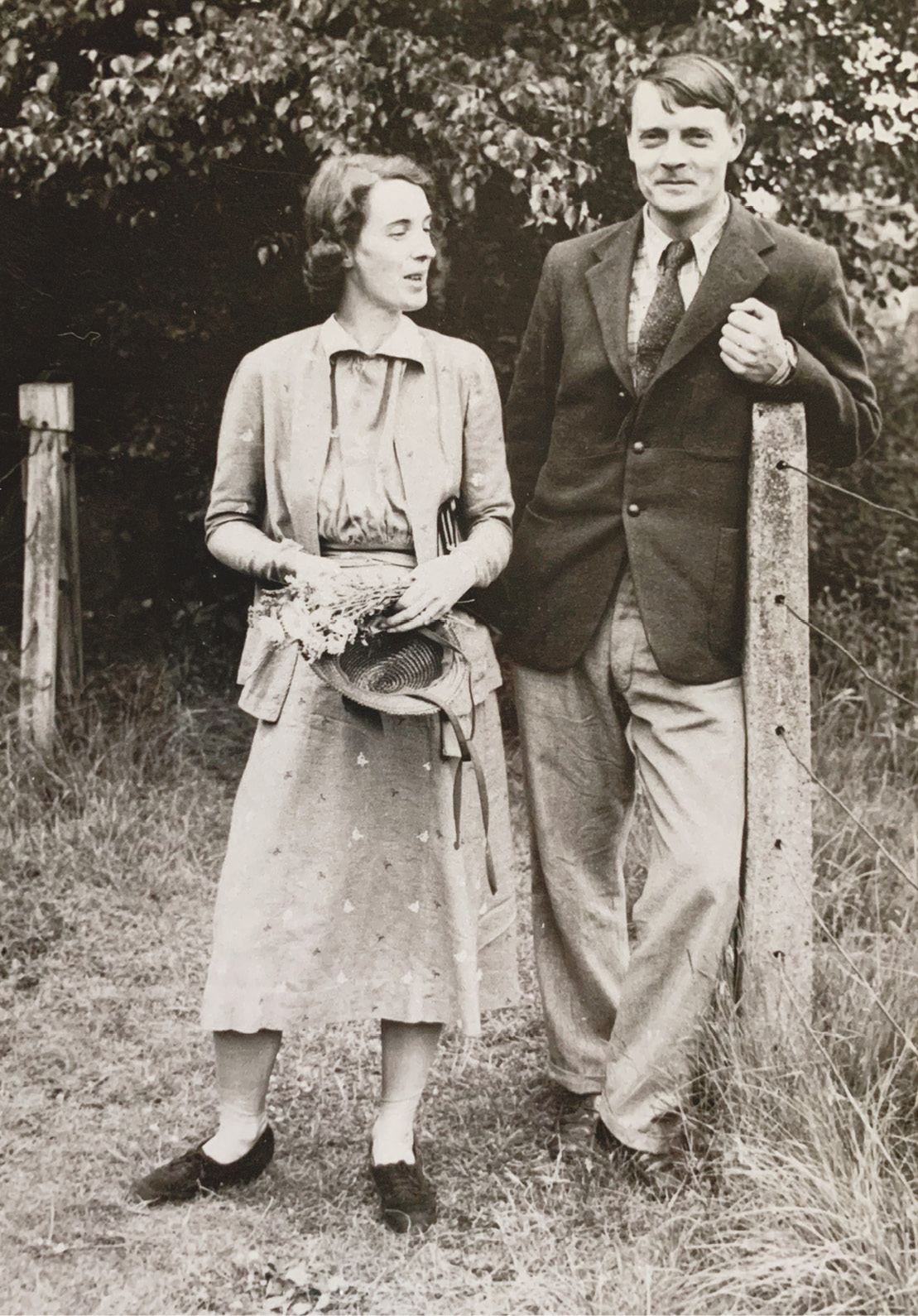 LEFT Tirzah Garwood and her husband Eric Ravilious. While Ravilious moved with enthusiasm from one wartime project to another, Garwood had to bring up a young family alone.