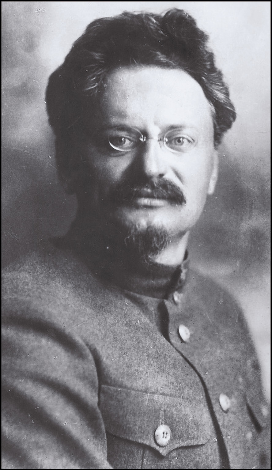 right The Red Army became a more professional body under the ruthless leadership of Leon Trotsky (pictured here in 1924).