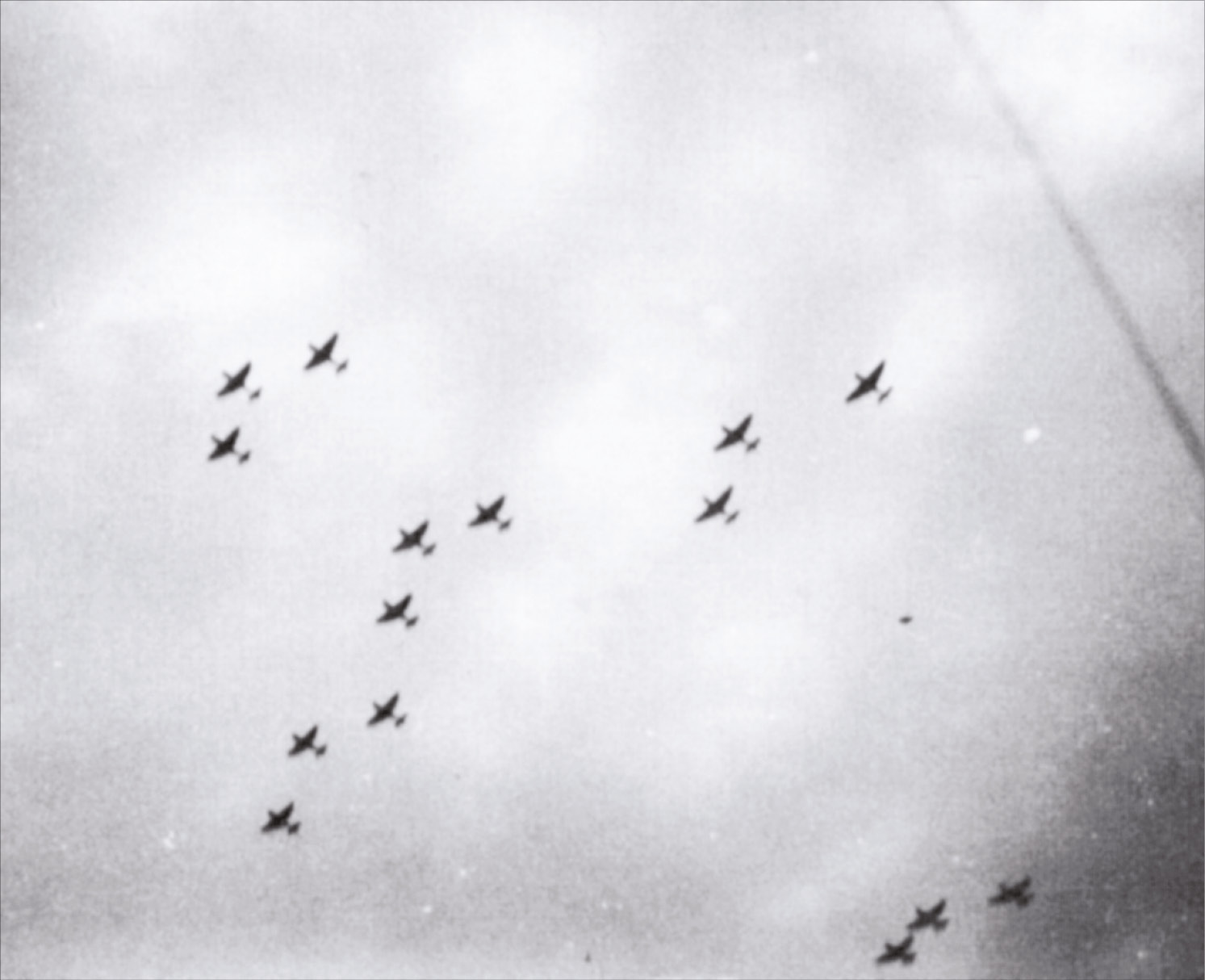left The arrival of another mass Stuka assault, viewed from the beaches. The vagaries of the weather meant Luftwaffe attacks were effective on only two and a half of the nine days of the siege of the Dunkirk perimeter.