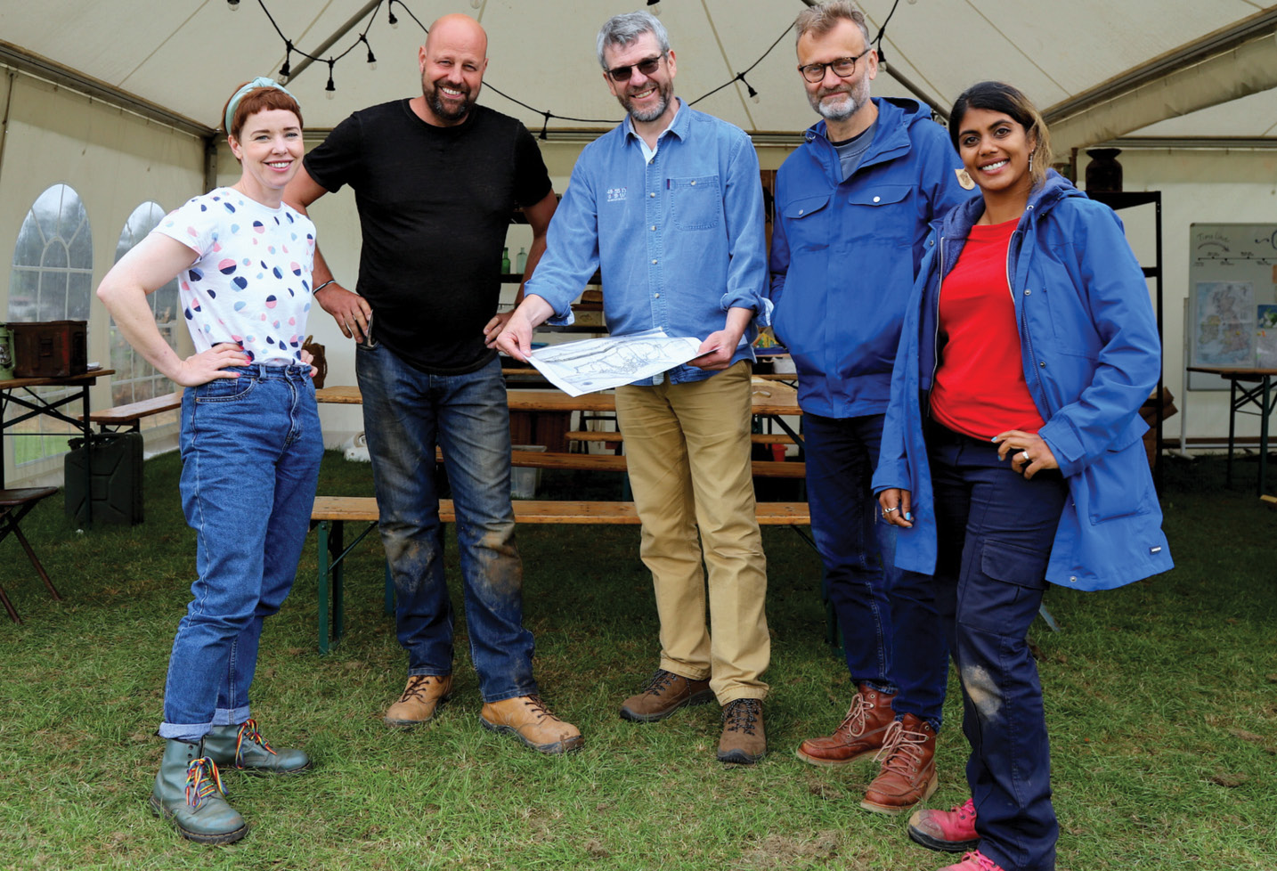 left David Flintham with the presenters of The Great British Dig during their excavation on the bastion site in September 2021: (from left to right) Dr Chloë Duckworth, Richard Taylor, David, Hugh Dennis, and Natasha Billson. below The main trench for The Great British Dig showing the ‘cuts’ from the various components of the fortifications. These proved to be very close to the profile developed from Clampe’s plan.