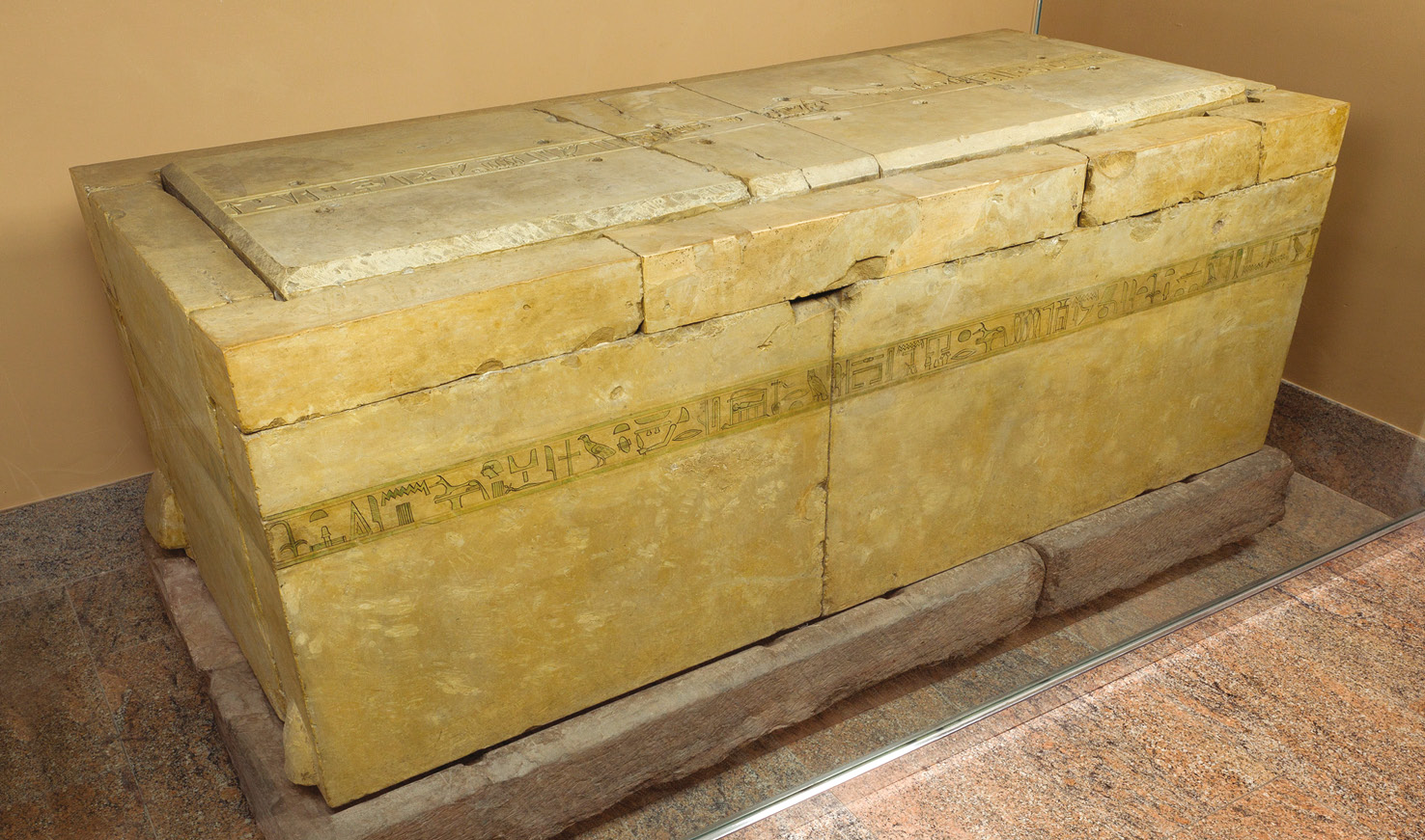 left The Middle Kingdom sarcophagus of the priestess Henhenet, who had her wish list painted in a band around its outside. It is now in the MMA.