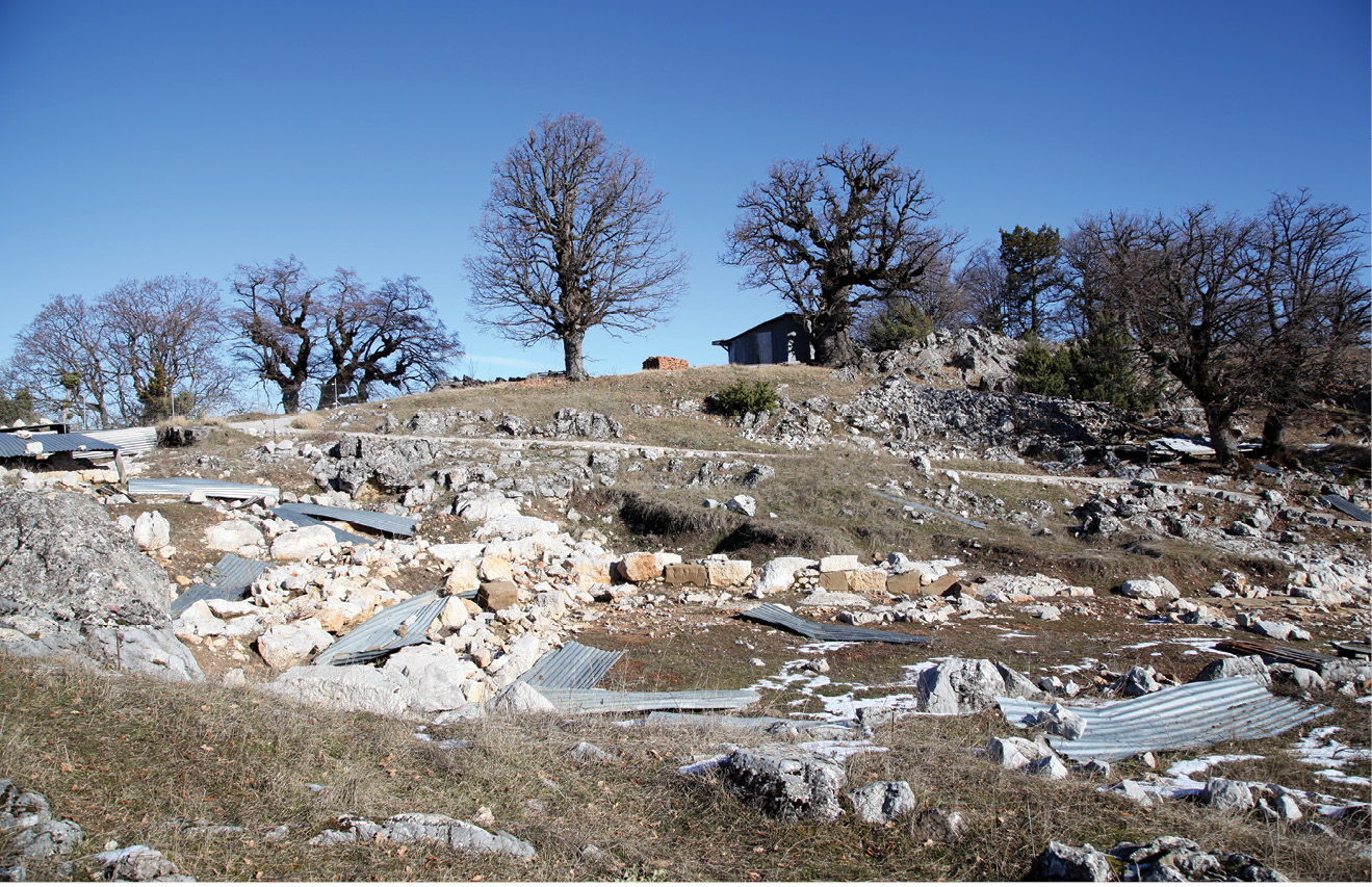 below Kastri has been under excavation since the 1990s. It is a contender for the site of ancient Aiginio, an important city mentioned by Strabo.